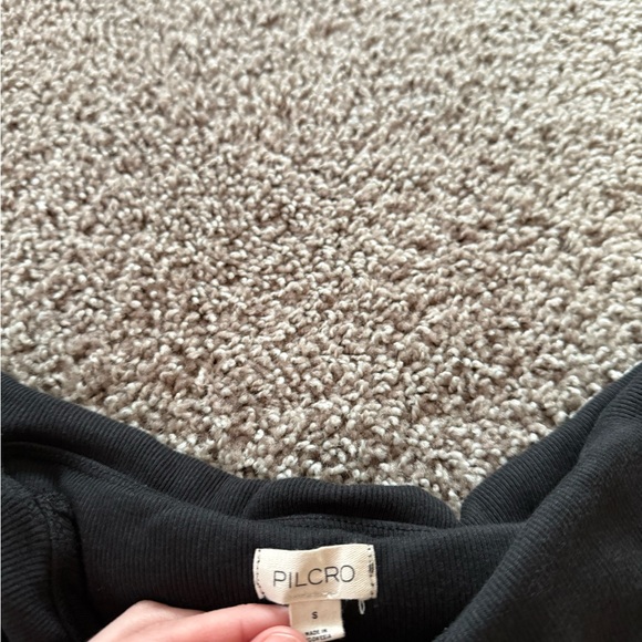 Pilcro Long Sleeve Off the Shoulder Twist Rib Top - Picture 3 of 4